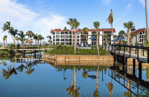 Sanibel Copropriété | Gulf-Front Escape with Private Rooftop Sundeck & Sweeping Sunset Views