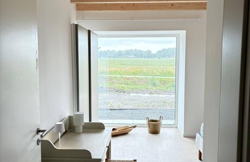 Altfunnixsiel Appartement | Gulfhof Funnixerhörn twee: Historic accommodation with terrace and large garden