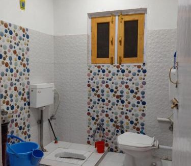 Srinagar Appartement | Gulzar Guest houses with Kitchen