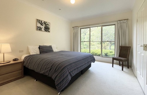 Budderoo Maison | Gumarra Homestead | Late Check-Out on Sundays | 60 Acres | Mountain Views