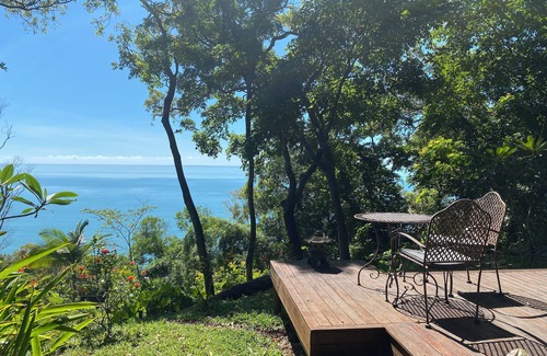 Rocky Point Cabine | Gunnadoo - Ocean View Hut avec jacuzzi privé configuration de la forêt tropicale