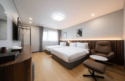 Gunsan Lit Et Petit-Déjeuner | Gunsan Hound Hotel