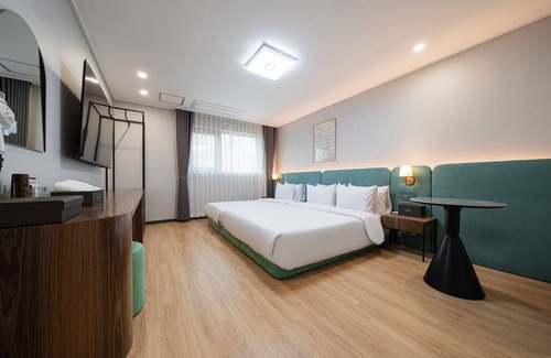 Gunsan Lit Et Petit-Déjeuner | Gunsan Hound Hotel