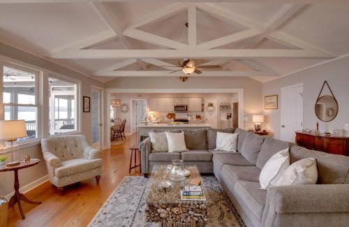 Groveoak Maison | Guntersville Lake Access Scottsboro Home