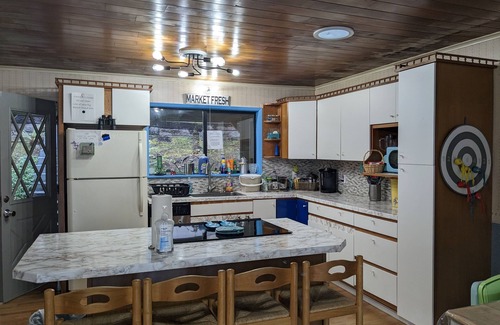 McKenna Maison | Guppies Lake Cottage - Private Access Lake Dock, close to Mt. Rainier