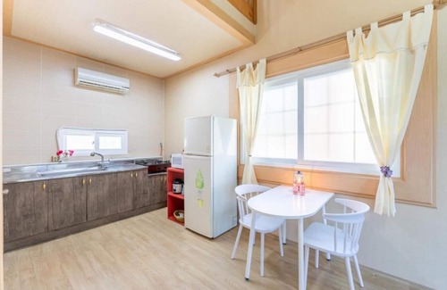 Gurye Maison | Gurye Jeonmangjoeunjip Pension