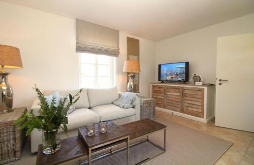 Kroepelin Appartement | Gutshof Dornbusch Fewo 1 - AM BRUNNEN