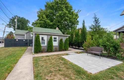 Merion Village Maison | GV - Romantic Beach Getaway