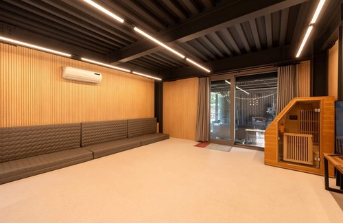Gwangju Maison | Gwangju Chez Pompom Dokchae Poolvilla