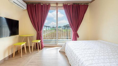 Gyeongju Maison | Gyeongju Gamposole Pension