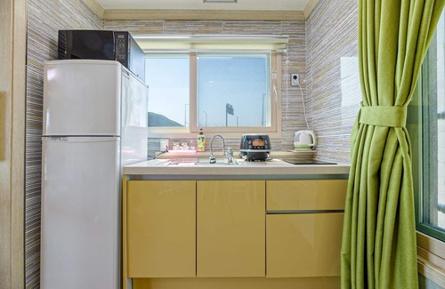 Gyeongju Maison | Gyeongju Gamposole Pension