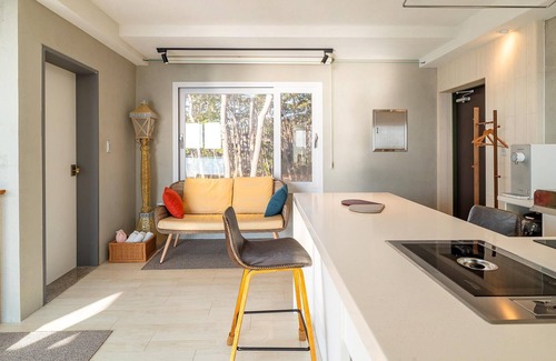 Gyeongju Maison | Gyeongju Luna Piena Poolvilla