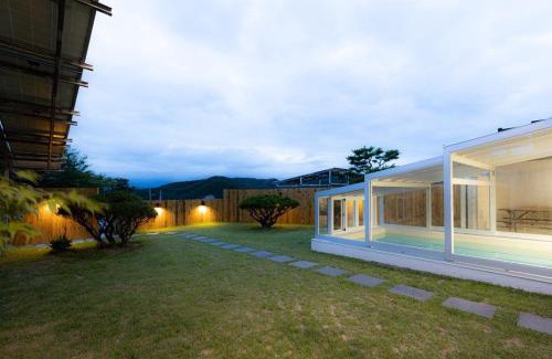 Gyeongju Maison | Gyeongju Sky Lake Pool Villa