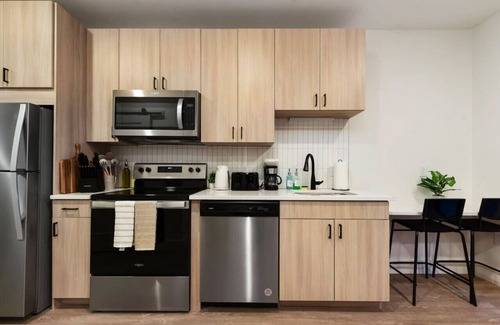 East Liberty Appartement | HULU+ GYM With Parking Near Pitt Uni-UPMC-Shopping