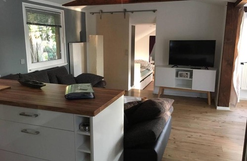 Bestensee Appartement | Häuschen direkt am See mit privater Sauna und Boot