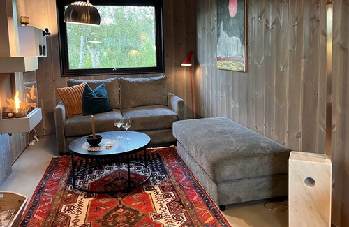 Tromso Appartement | Håkøya Lodge - Scenic two Bedroom Apartment With