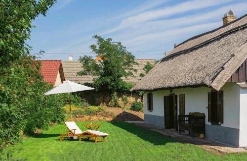 Sukoro Maison | Hét Fenyő Vendégház/Seven Pines Holiday House