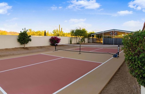 North Scottsdale Maison | HÓZHÓ Ranch | Lazy River | Golf Sim | Bowling
