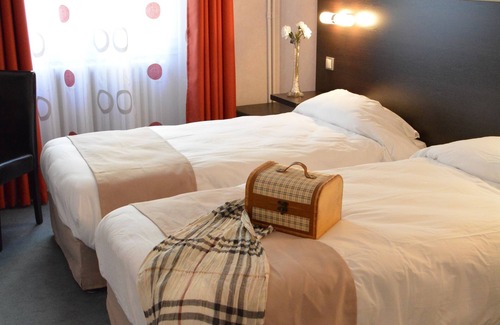 Saint-Geniez-d'Olt Hôtel | Hôtel de France