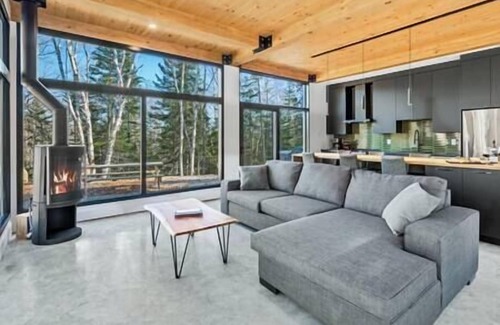 Les Eboulements Maison | Hôtel à la maison - Le Lièvre