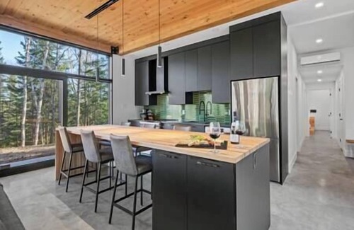 Les Eboulements Maison | Hôtel à la maison - Le Lièvre