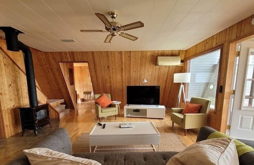 St. Felicien Chalet De Ski | Hôtel à la maison - Chalet le Jeannot, vue et lac
