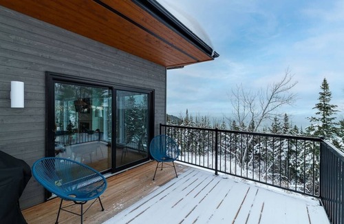Saint Irenee Maison | Hôtel à la maison - L'Envol, spa et fleuve!