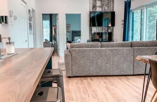 Chertsey Chalet De Ski | Hôtel à la maison - Chalet la Carpe, Spa et Lac