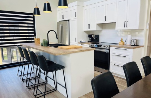 Adstock Maison | Hôtel à la maison - Le Versa, golf, ski et spa