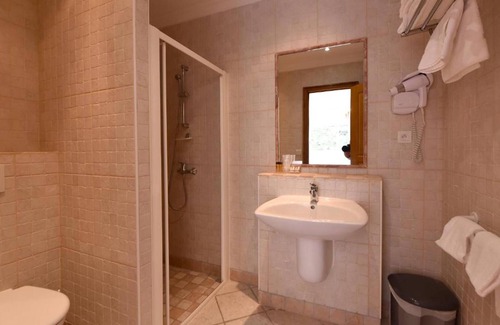 Corte Hôtel | Hôtel Arena Le refuge