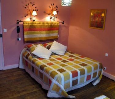 Neuvy-sur-Barangeon Hôtel | Hôtel Au Bord du Monde