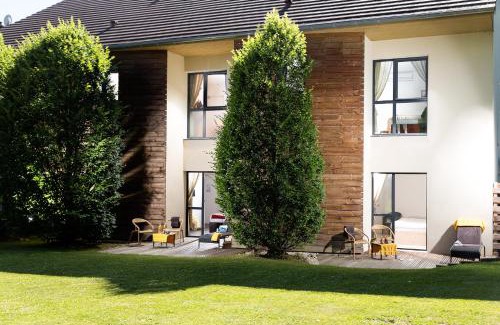 Courlans Hôtel | Hôtel Auberge de Chavannes