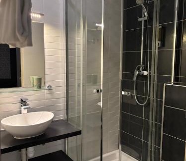 Bergerac Hôtel | Hôtel Brasserie L'ESCALE, secteur gare de Bergerac