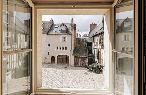 Bourgogne Appartement | Le Cloître - 200m de la Cathédrale plein centre - Encore Mieux