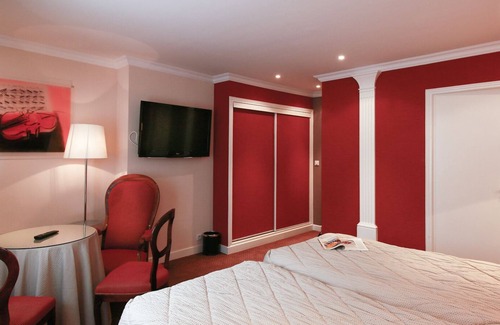 Bagneres-de-Luchon Hôtel | Hôtel d'Etigny
