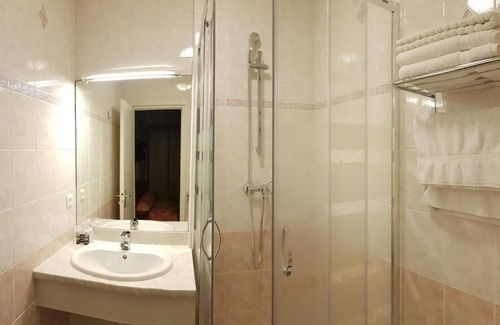 Oloron-Sainte-Marie Hôtel | Hôtel De La Paix