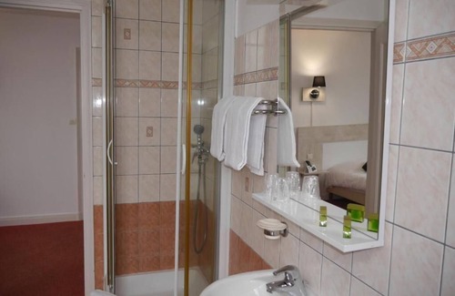 Quintin Hôtel | Hôtel du Commerce