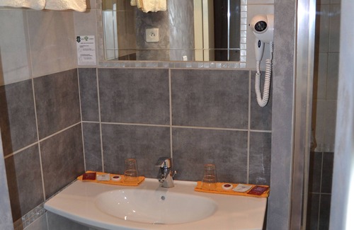 Luxeuil-les-Bains Hôtel | Hôtel du Lion Vert