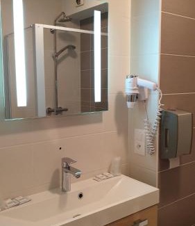 Thones Appartement | Hôtel et appart'hôtel de l'Hermitage