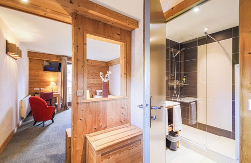 Correncon-en-Vercors Hôtel | Hôtel et SPA Les Clarines