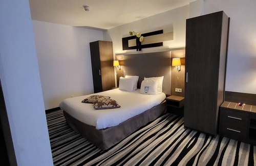 Montigny-le-Bretonneux Hôtel | Hôtel Kyriad Saint Quentin en Yvelines - Montigny