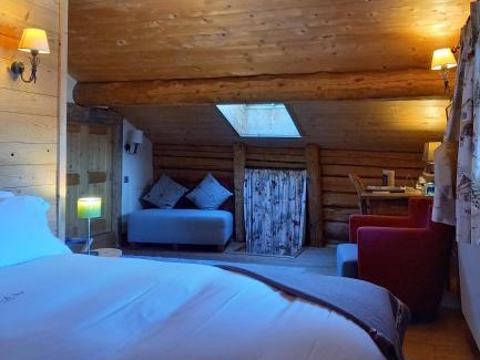 Hauteluce Hôtel | Hôtel La Ferme du Chozal, Chalet de tradition