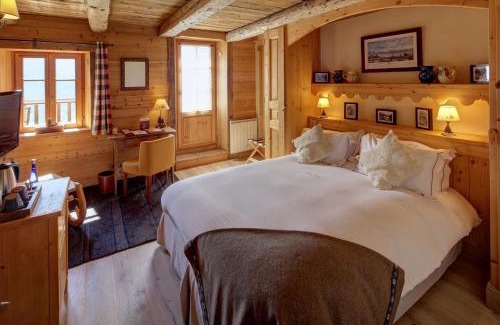 Hauteluce Hôtel | Hôtel La Ferme du Chozal, Chalet de tradition