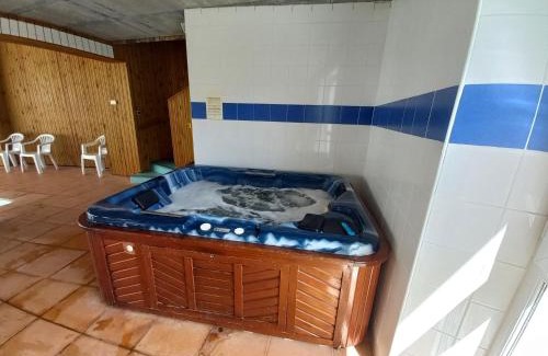 Cordes-sur-Ciel Hôtel | Hôtel La Métairie & Piscine