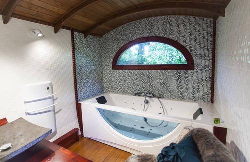 Gudmont Hôtel | Hôtel la Source Bleue
