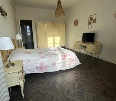 Luxeuil-les-Bains Maison | Hôtel Le 43