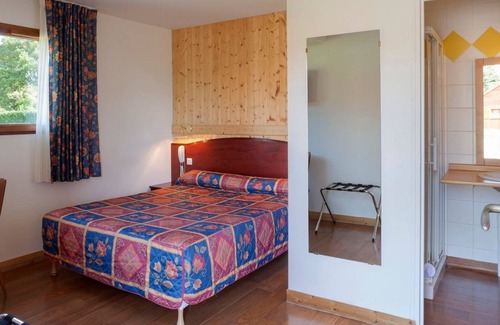 Vierzon Hôtel | Hôtel Le Chalet de la Forêt
