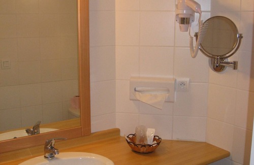 Vierzon Hôtel | Hôtel Le Chalet de la Forêt