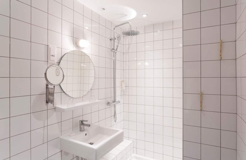Charbonnieres-les-Bains Hôtel | Hôtel Le Beaulieu