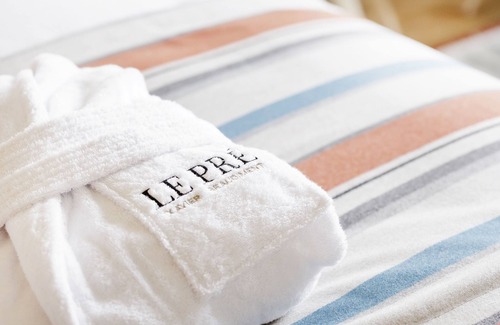 Montjuzet Hôtel | Hôtel Le Pré